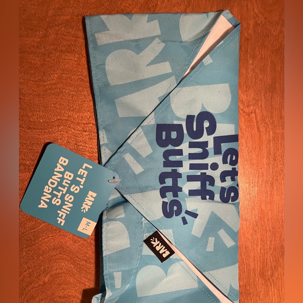 NWT Bark Dog Bandana “Lets Sniff Butts” 🐕 Size M/L